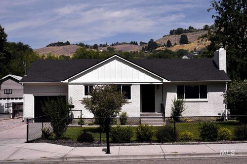 3804 W Catalpa Dr, Boise, ID, 83703-4265 | Card Image