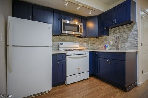 2-317 Richmond St, Plainfield, NJ, 07060-1864 | Card Image