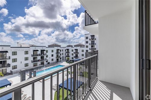 414-2001 Nw 67th St, West Miami, FL, 33147 | Card Image
