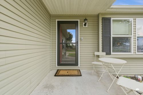 2621 Brookpointe Cir, Manhattan, KS, 66502-8409 | Card Image