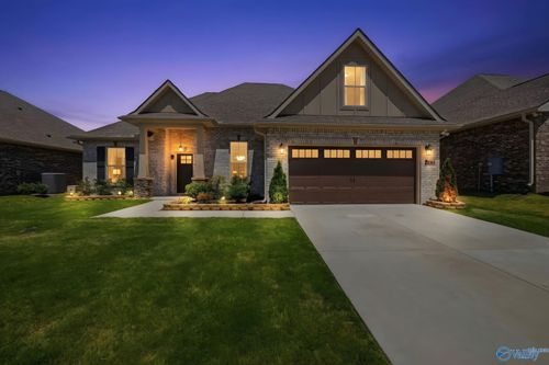 28365 Molly Bee Ln, Toney, AL, 35773-5103 | Card Image