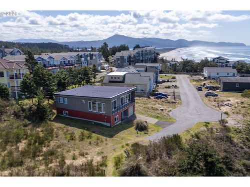 175 Crescent St, Tillamook, OR, 97141-5100 | Card Image