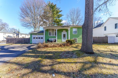 51 Vanderbilt Ave, Saratoga Springs, NY, 12866-4927 | Card Image