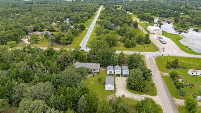 680 Mallard Dr, House other with 3 bedrooms, 2 bathrooms and null parking in Caldwell TX | Image 8