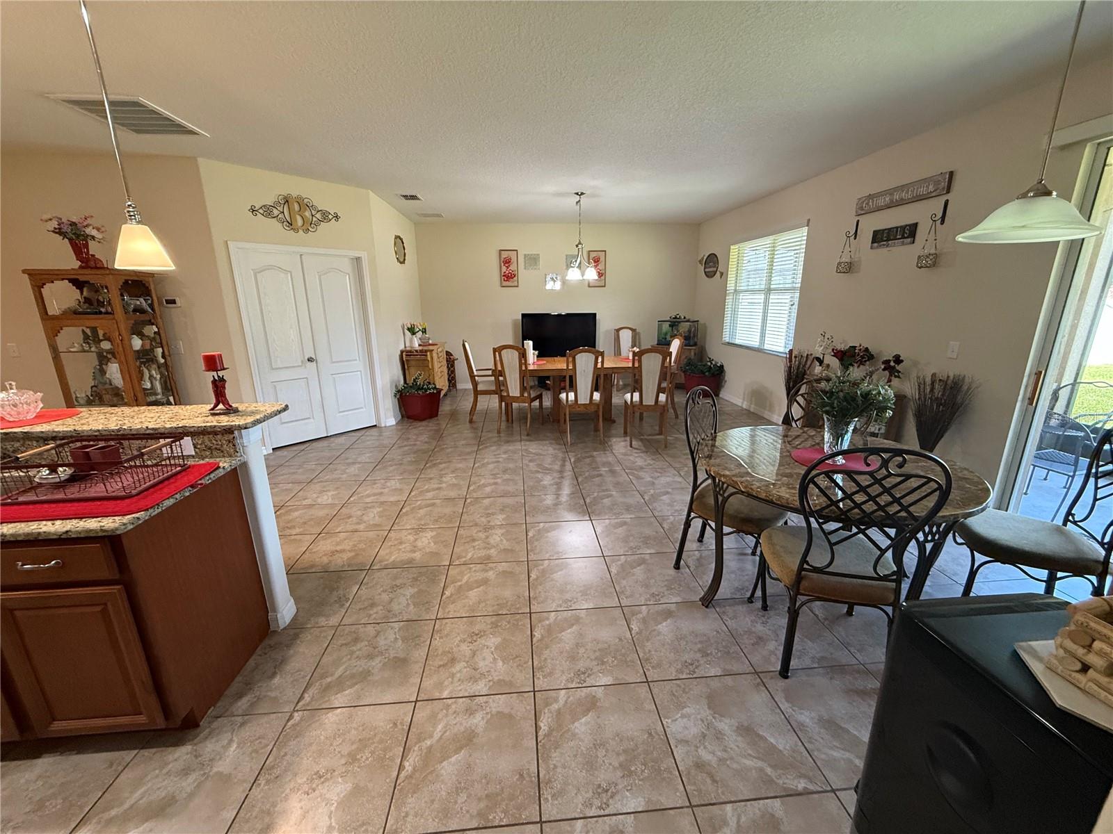 Residential in RIVERVIEW 5