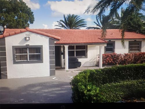 1425 S 25th Ave, Hollywood, FL, 33020-5827 | Card Image