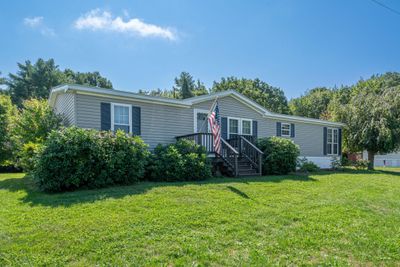 9 Cammett Drive, House other with 3 bedrooms, 2 bathrooms and null parking in Raymond NH | Image 1