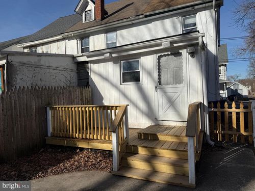 58 E Monroe St, MOUNT HOLLY, NJ, 08060-1707 | Card Image