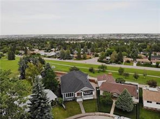 5120 Nesbitt Rd Nw, House detached with 6 bedrooms, 3 bathrooms and 7 parking in Calgary AB | Image 46