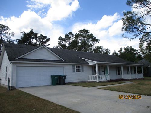3853 Stratford Cir, Valdosta, GA, 31605-4856 | Card Image
