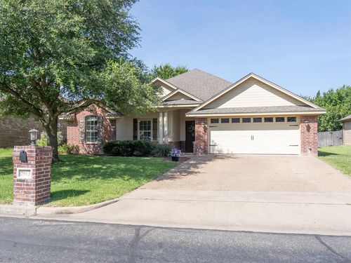 2913 Pueblo Dr, Waco, TX, 76712-8381 | Card Image