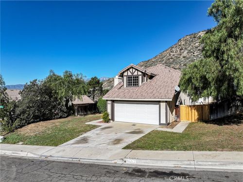 14988 Long View Dr, Fontana, CA, 92337-2639 | Card Image
