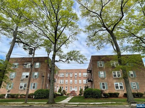 126 Hackett Pl, Rutherford, NJ, 07070-1655 | Card Image