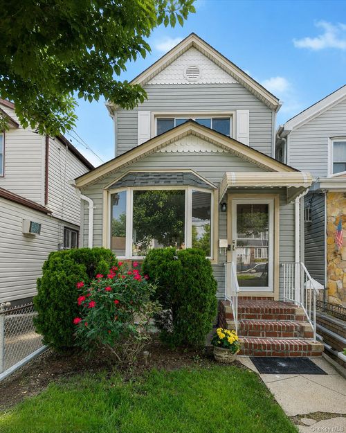 135-38 95th St, Ozone Park, NY, 11417-2816 | Card Image