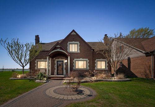 8115 Colony Dr, Clay, MI, 48001-4118 | Card Image