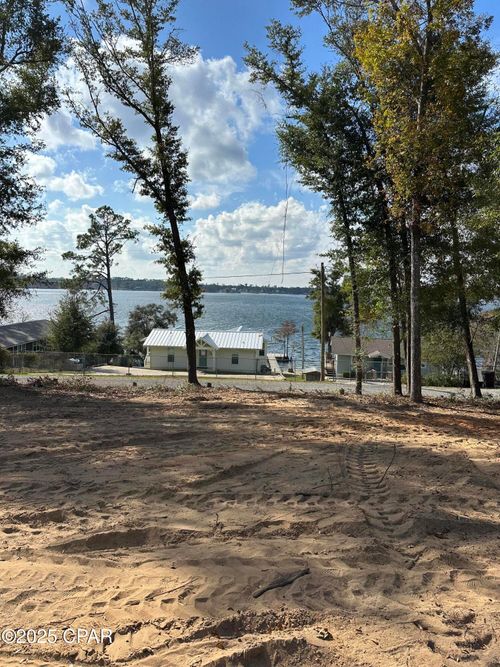 12 Lakeshore Dr, Alford, FL, 32420 | Card Image