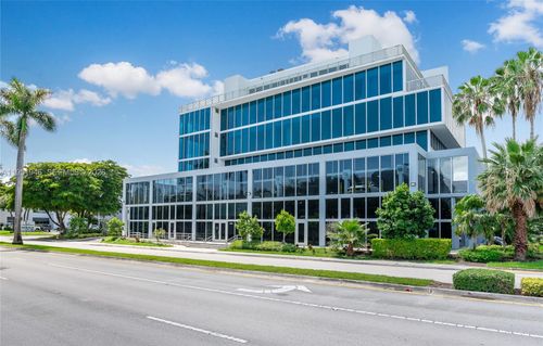 unit-308-10450 Nw 33rd St, Doral, FL, 33172-1006 | Card Image