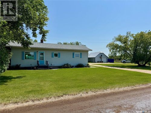 320 101st St, Humboldt, SK, S0K2A0 | Card Image