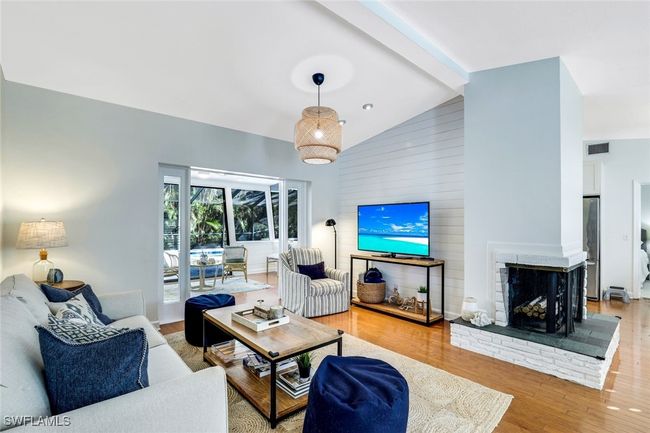 739 7 Th Ave N, House other with 3 bedrooms, 3 bathrooms and null parking in NAPLES FL | Image 7