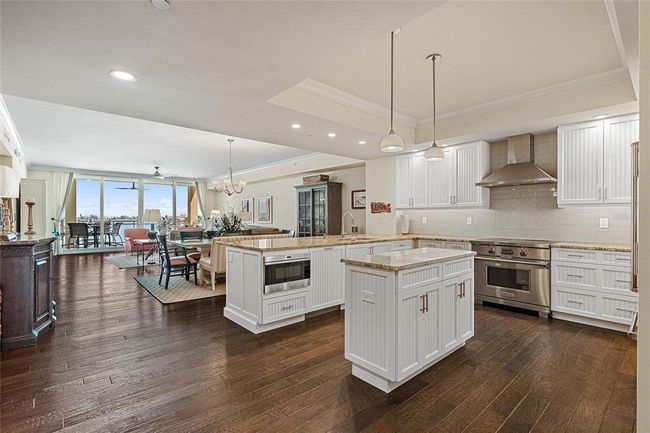 505 - 650 Collany Rd, Condo with 3 bedrooms, 4 bathrooms and null parking in Tierra Verde FL | Image 7