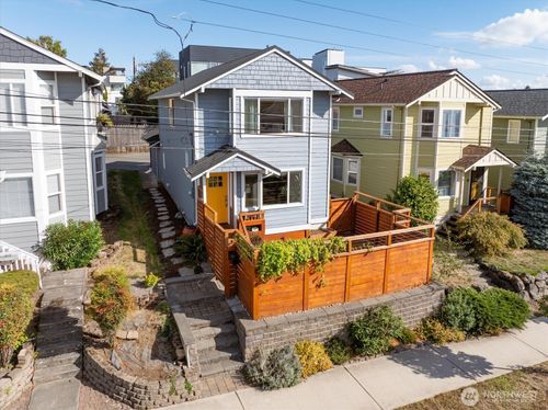 814 23rd Avenue S, Seattle, WA, 98144 | Card Image