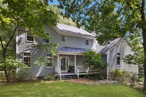 4 Stonecarry Way, East Greenwich, RI, 02818-1063 | Card Image
