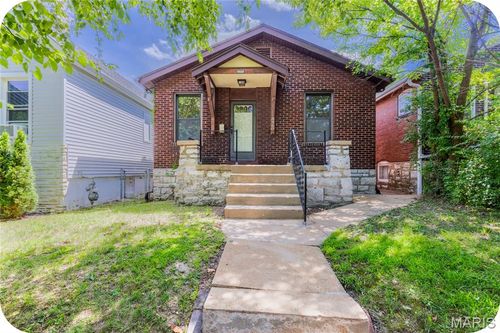 4460 Itaska St, Saint Louis, MO, 63116-1304 | Card Image