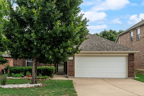 10128 Longranger Dr, Hurst, TX, 76053-7873 | Card Image