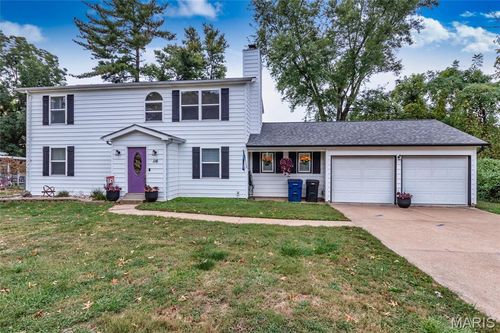 116 Pioneer Dr, Oakville, MO, 63129-4814 | Card Image