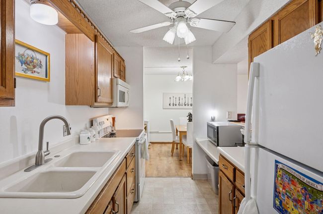 APT-402 - 2601 Kenzie Ter, Condo with 1 bedrooms, 1 bathrooms and null parking in Saint Anthony MN | Image 9