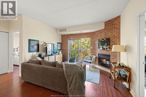 512-200 Manning Rd, Tecumseh, ON, N8N0A8 | Card Image