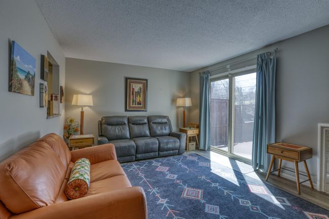 4757 Spring Cir Minnetonka MN-print-006-006-A9876-2400x1600-300dpi.jpg | Image 4