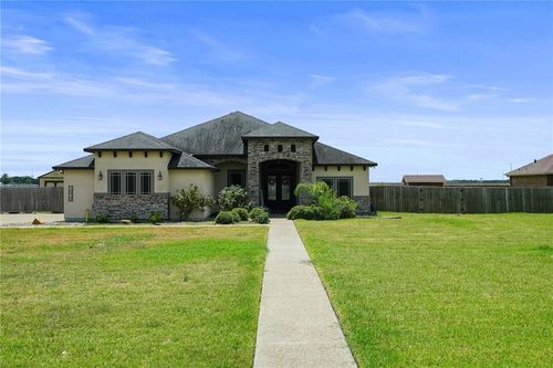 3721 Amanda Ln, Robstown, TX, 78380-2026 | Card Image