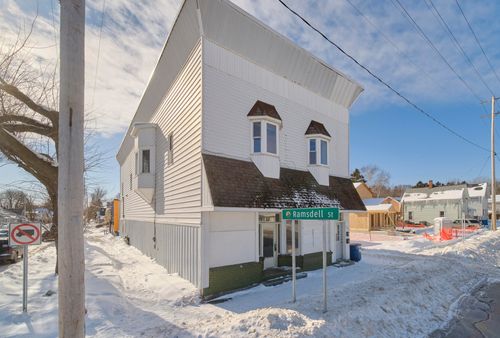 221 5th St, Manistee, MI, 49660-3034 | Card Image