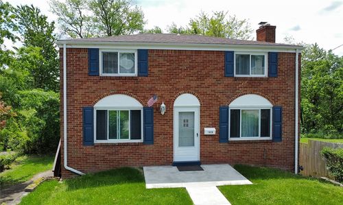1826 Horizon Dr, White Oak, PA, 15131-2216 | Card Image