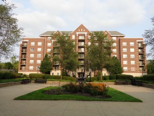 407-410 Mahogany Ct, Palatine, IL, 60067-7808 | Card Image