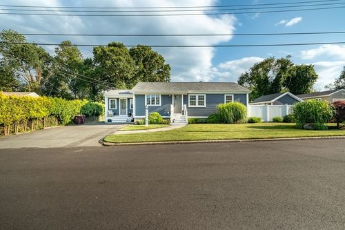 24 Coury Dr, Acushnet, MA, 02743-1972 | Card Image