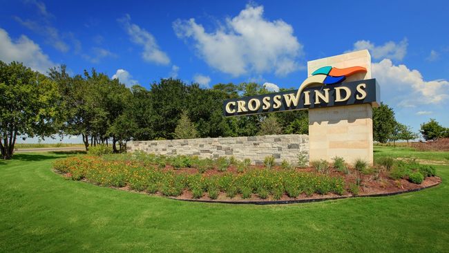 Community sign featuring a lawn | Image 14