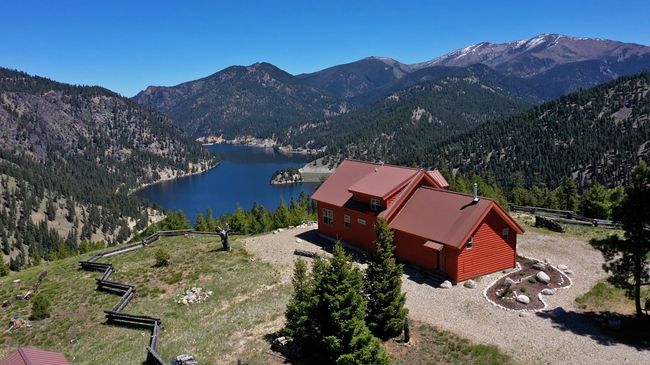 966 Forest Service Road, House other with 2 bedrooms, 3 bathrooms and null parking in Darby MT | Image 76
