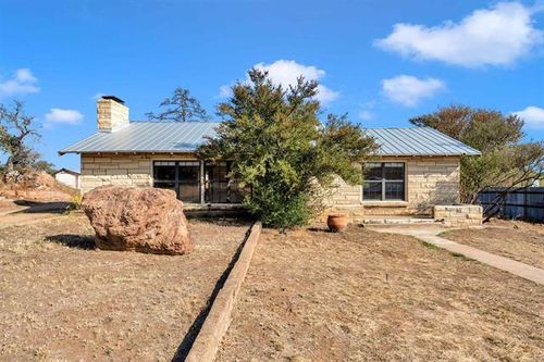 8164 Ranch Road 261, Buchanan Dam, TX, 78609-4342 | Card Image