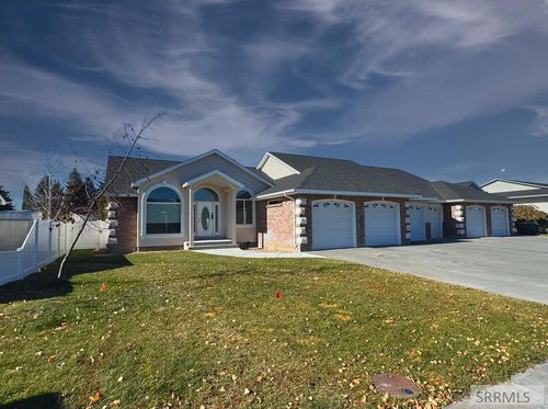 1810 Cabellaro Dr, Ammon, ID, 83406-6755 | Card Image