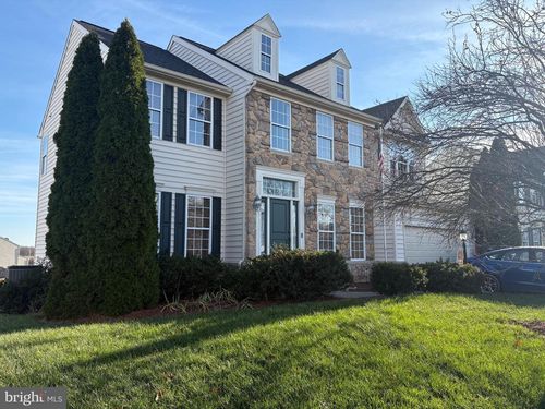 101 Rustling Leaf Pl, KEARNEYSVILLE, WV, 25430-2819 | Card Image