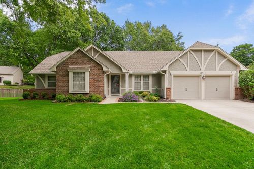 12851 Pembroke Cir, Leawood, KS, 66209-1625 | Card Image
