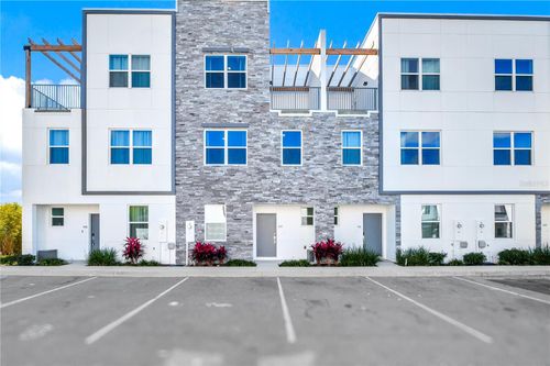 412 Famagusta Dr, DAVENPORT, FL, 33896 | Card Image