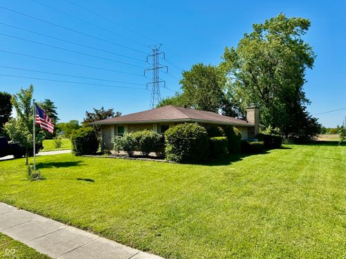 4860 Woodcrest Dr, Columbus, IN, 47203-2828 | Card Image