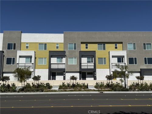 243 S Sand Palm Dr, Anaheim, CA, 92802-1154 | Card Image