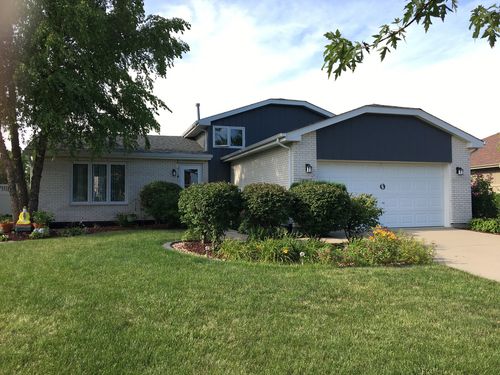 515 Edgewater Dr, Minooka, IL, 60447-8924 | Card Image