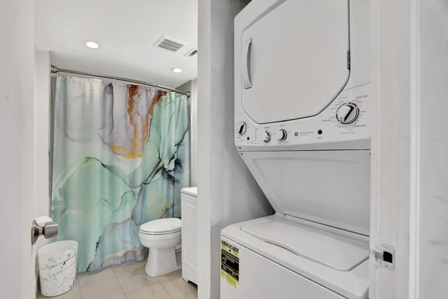 APT-914 - 4174 Inverrary Dr, Condo with 2 bedrooms, 2 bathrooms and null parking in Lauderhill FL | Image 21