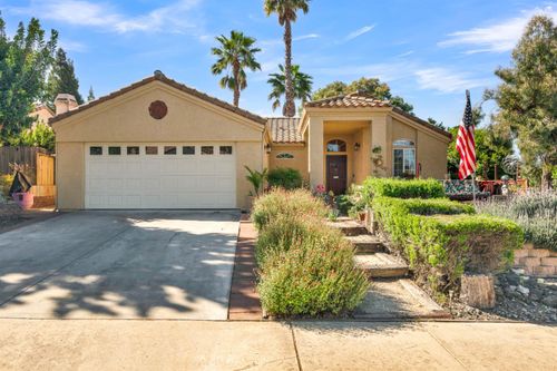 102 Via Promesa, Paso Robles, CA, 93446-1846 | Card Image