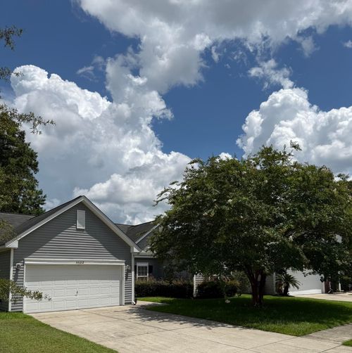 3382 Middlesboro Ave, Summerville, SC, 29485-4016 | Card Image